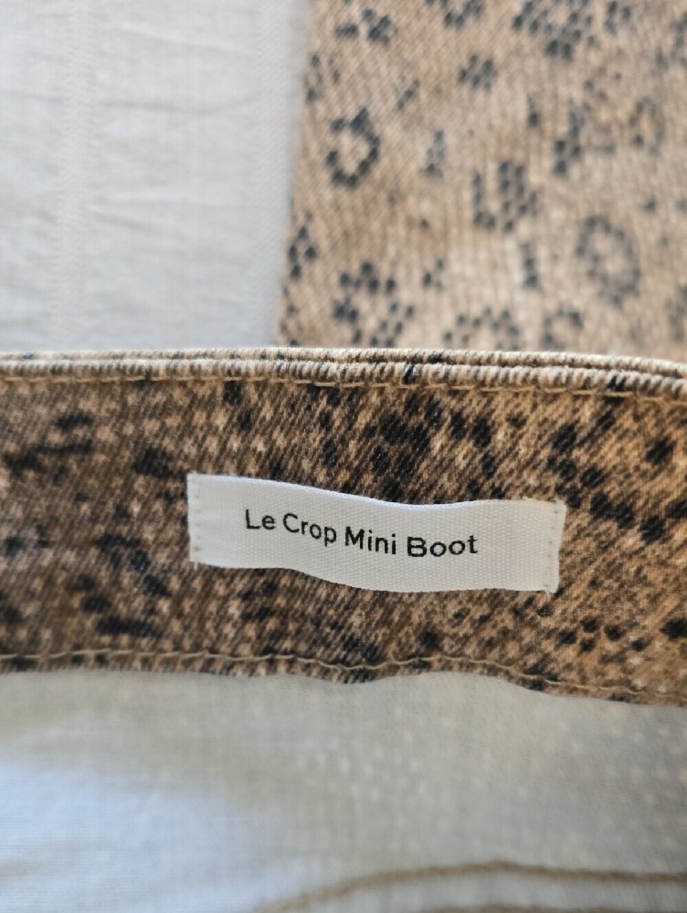 Frame Denim Le Crop Snake Print Denim Women's Size 25 - Picture 6 of 15